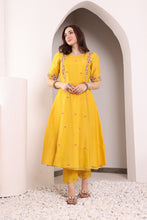 Load image into Gallery viewer, YELLOW AJ TUINC