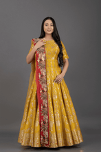 Load image into Gallery viewer, BANARSI FLOOR LENGTH ANARKALI - The Pink Gota
