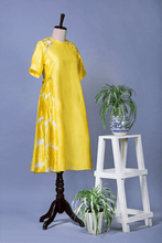 Load image into Gallery viewer, MUSTARD LEHRIYA - The Pink Gota