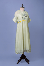 Load image into Gallery viewer, SEA GREEN 6 BIRD - The Pink Gota