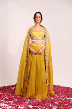 Load image into Gallery viewer, NIKHAT
